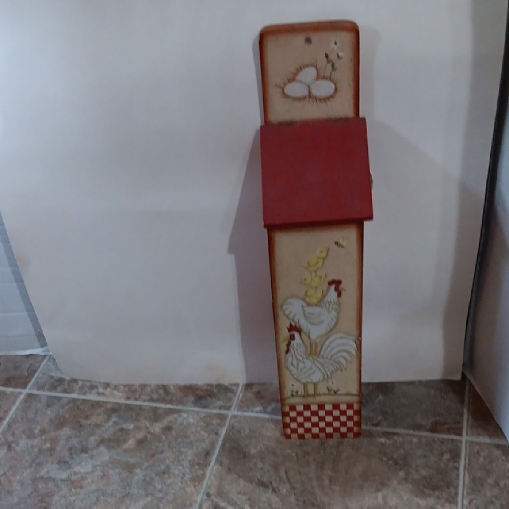 Rustic Chicken Wall Decor with Red Roof Bag Holder